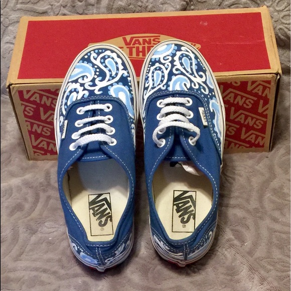 VANS AUTHENTIC STYLE HAND PAINTED PAISLEY PRINT - Picture 4 of 10